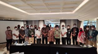 Penyerahan Dokumen Persetujuan Substansi RTRW Kabupaten Bengkalis